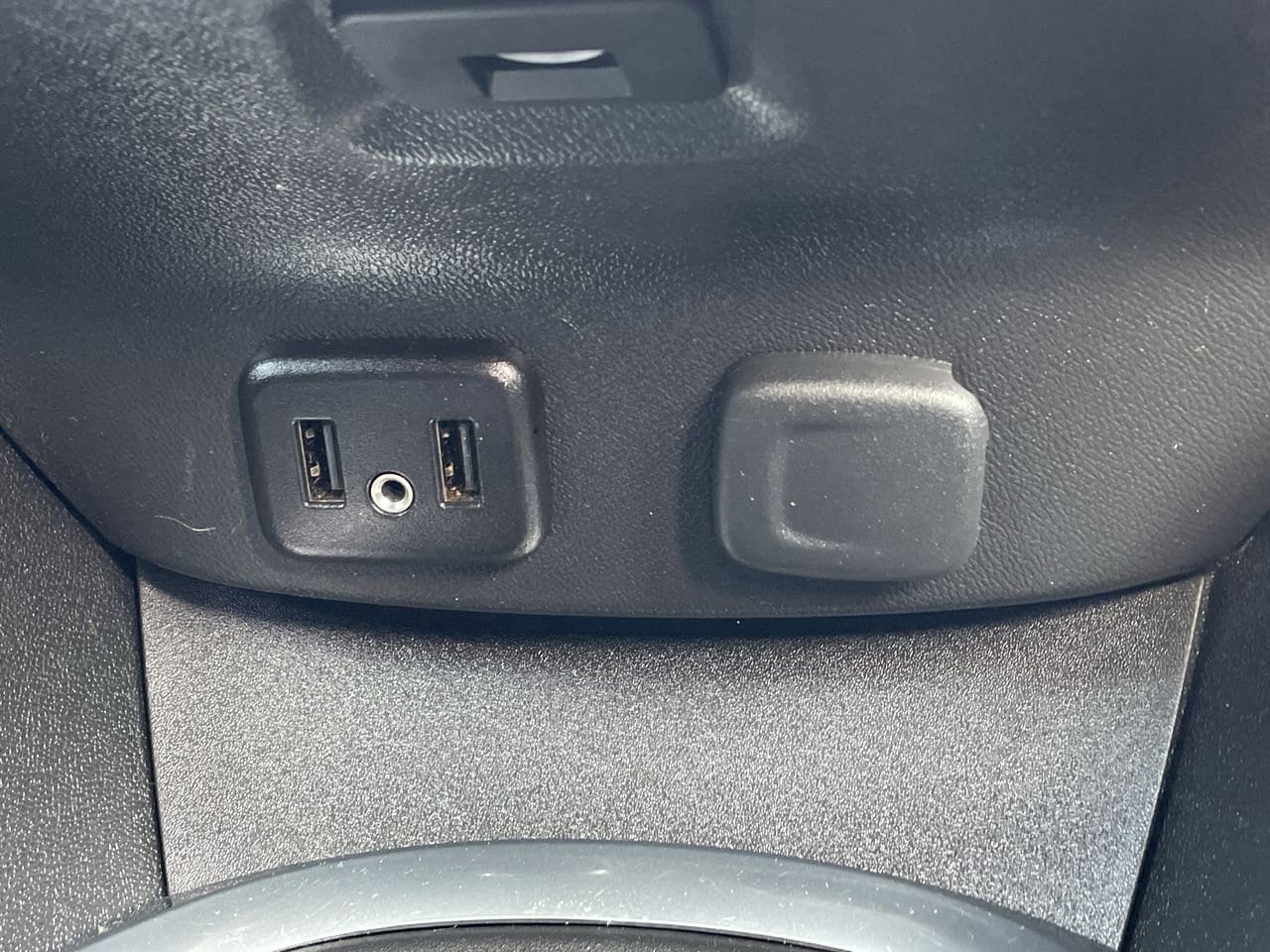 Thumbnail: 2016 Chevrolet Malibu - 23