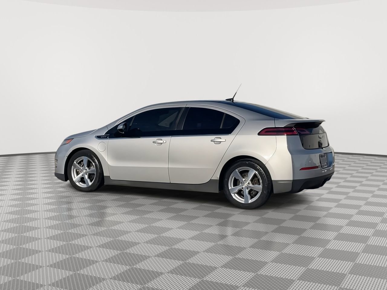 Thumbnail: 2011 Chevrolet Volt - 6