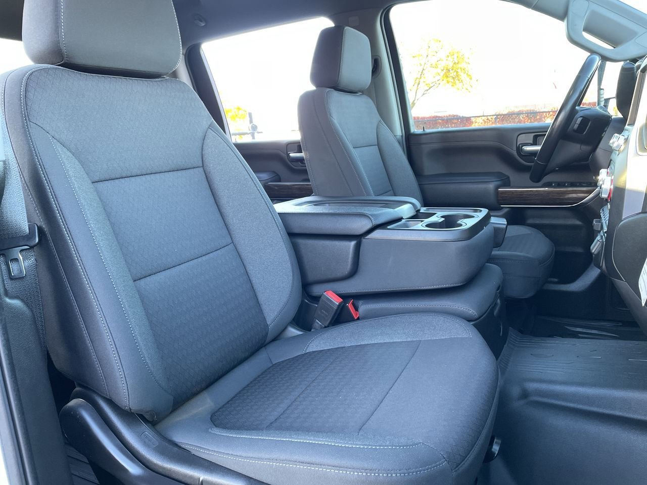 Thumbnail: 2022 GMC Sierra 2500 - 14