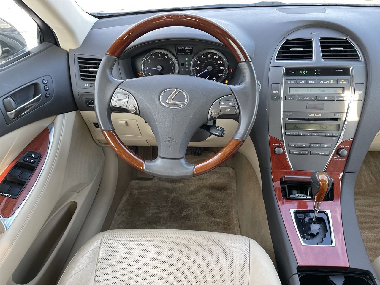 Thumbnail: 2012 Lexus ES - 11