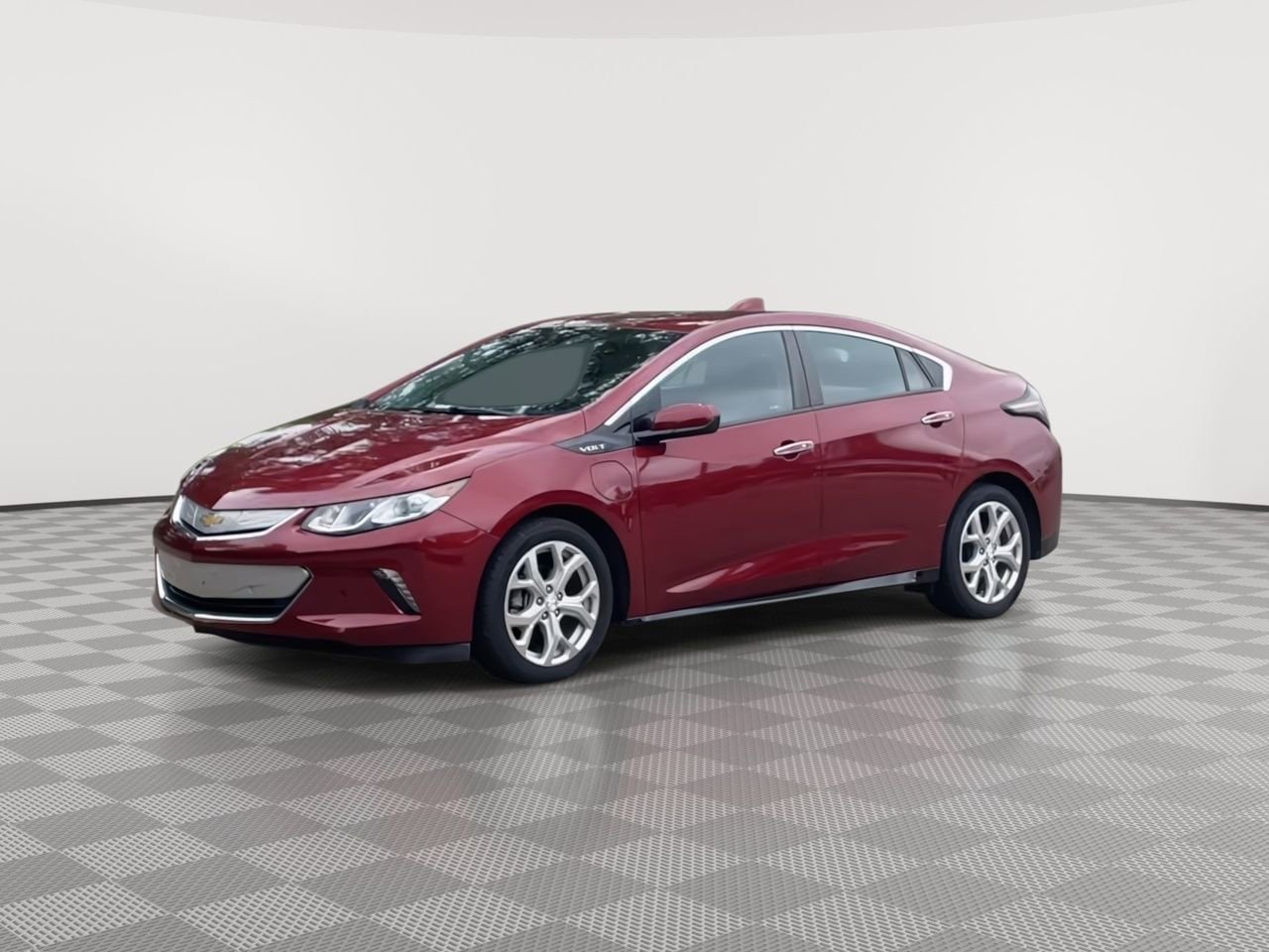 Thumbnail: 2017 Chevrolet Volt - 4