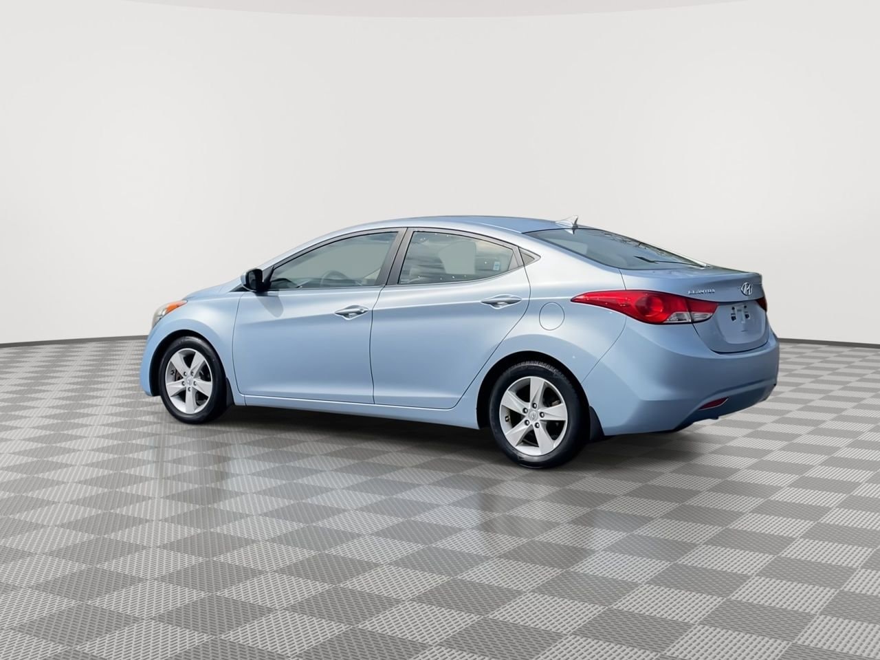 Thumbnail: 2013 Hyundai Elantra - 6