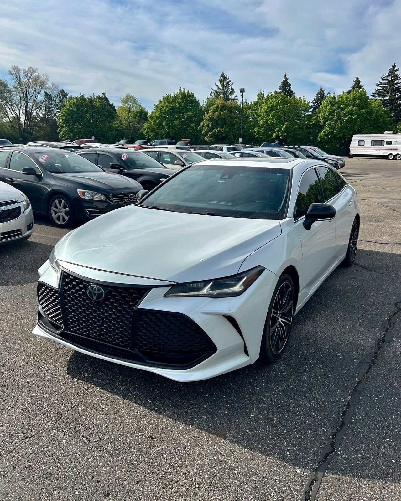 2019 Toyota Avalon Touring's photo