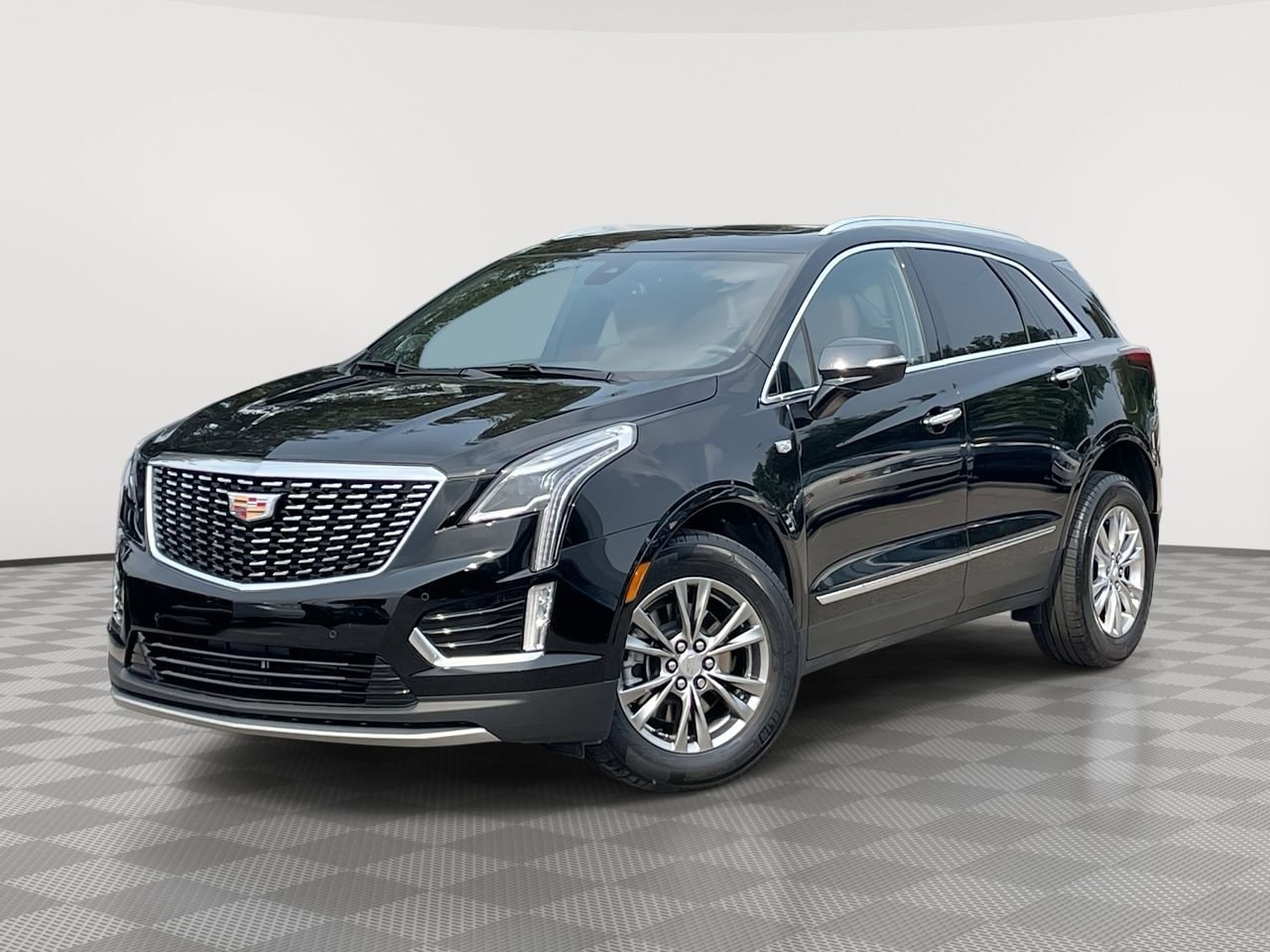 Thumbnail: 2023 Cadillac XT5 - 1