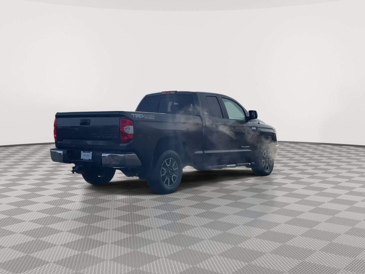 Thumbnail: 2015 Toyota Tundra - 8