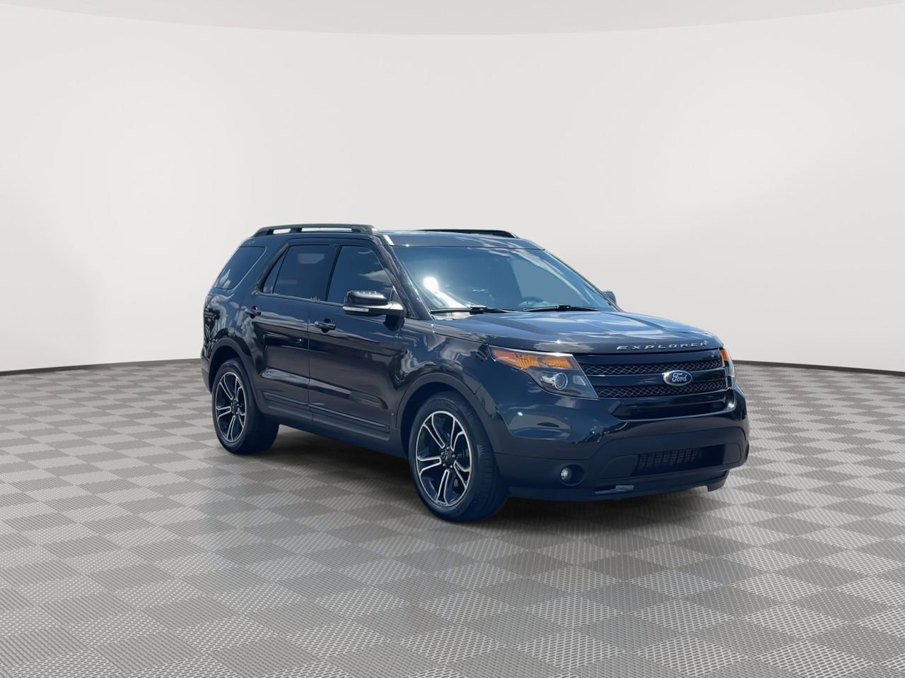 Thumbnail: 2015 Ford Explorer - 2
