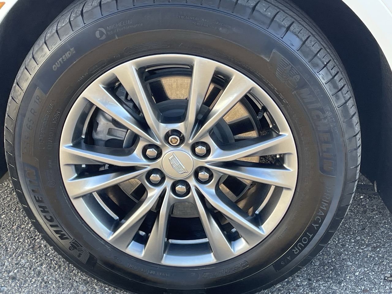 Thumbnail: 2023 Cadillac XT5 - 40