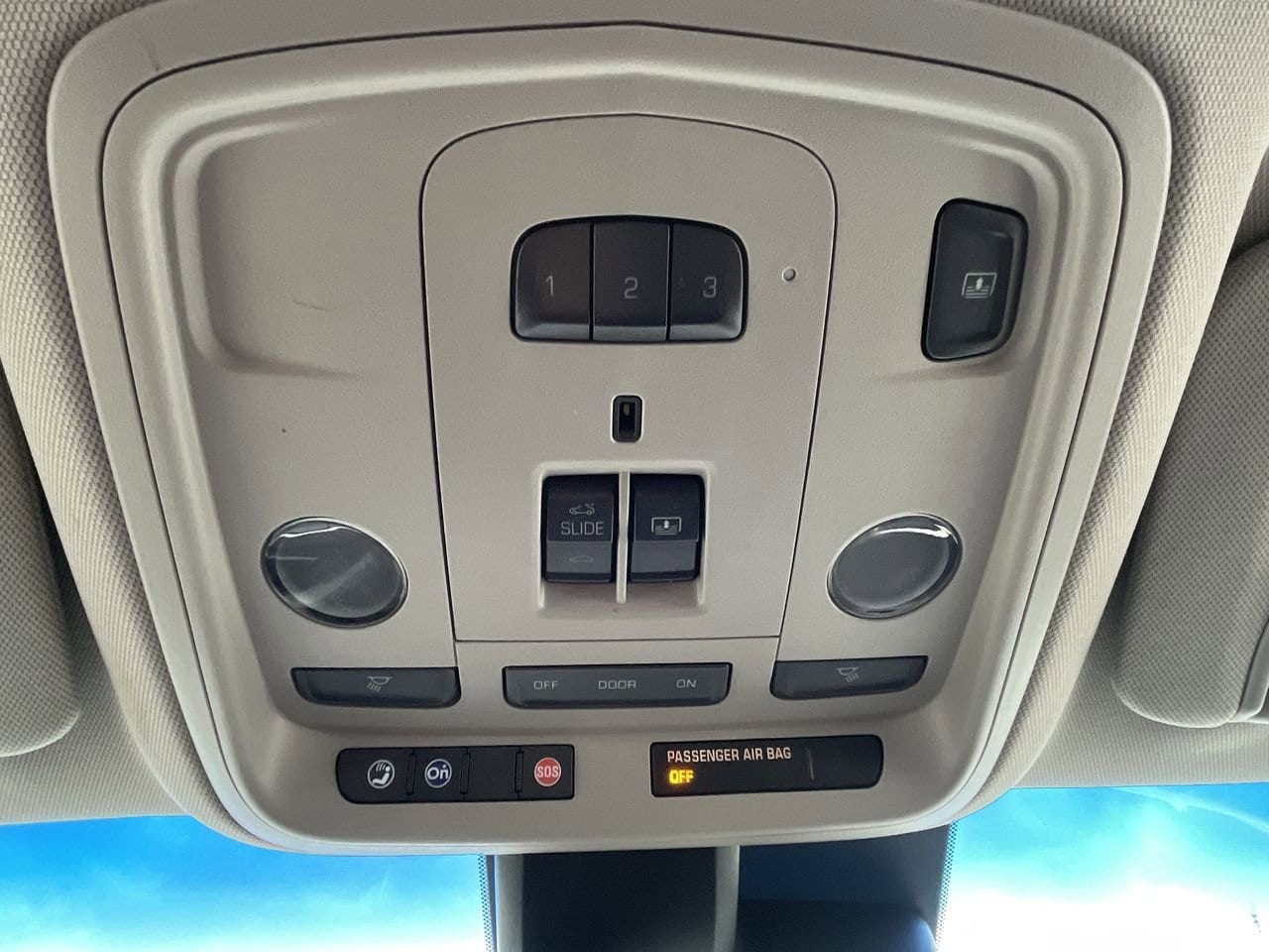 Thumbnail: 2013 Cadillac XTS - 32