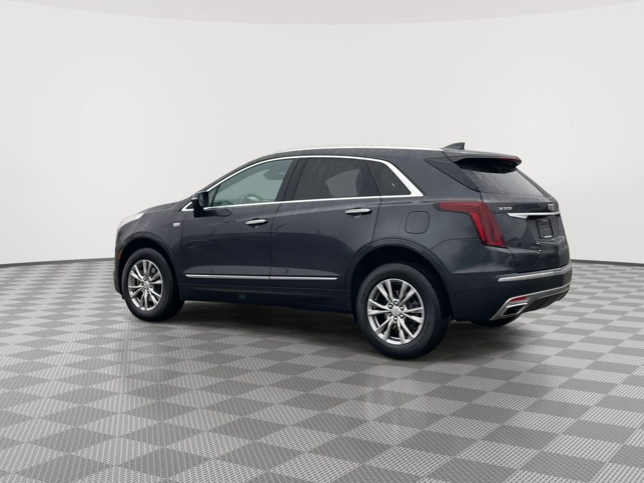 Thumbnail: 2022 Cadillac XT5 - 6