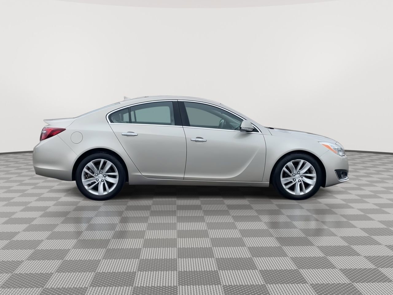 Thumbnail: 2014 Buick Regal - 9