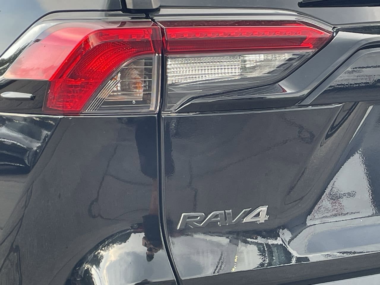 Thumbnail: 2019 Toyota RAV4 - 39