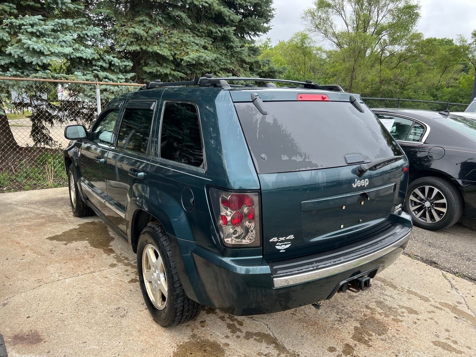 Thumbnail: 2005 Jeep Grand Cherokee - 2