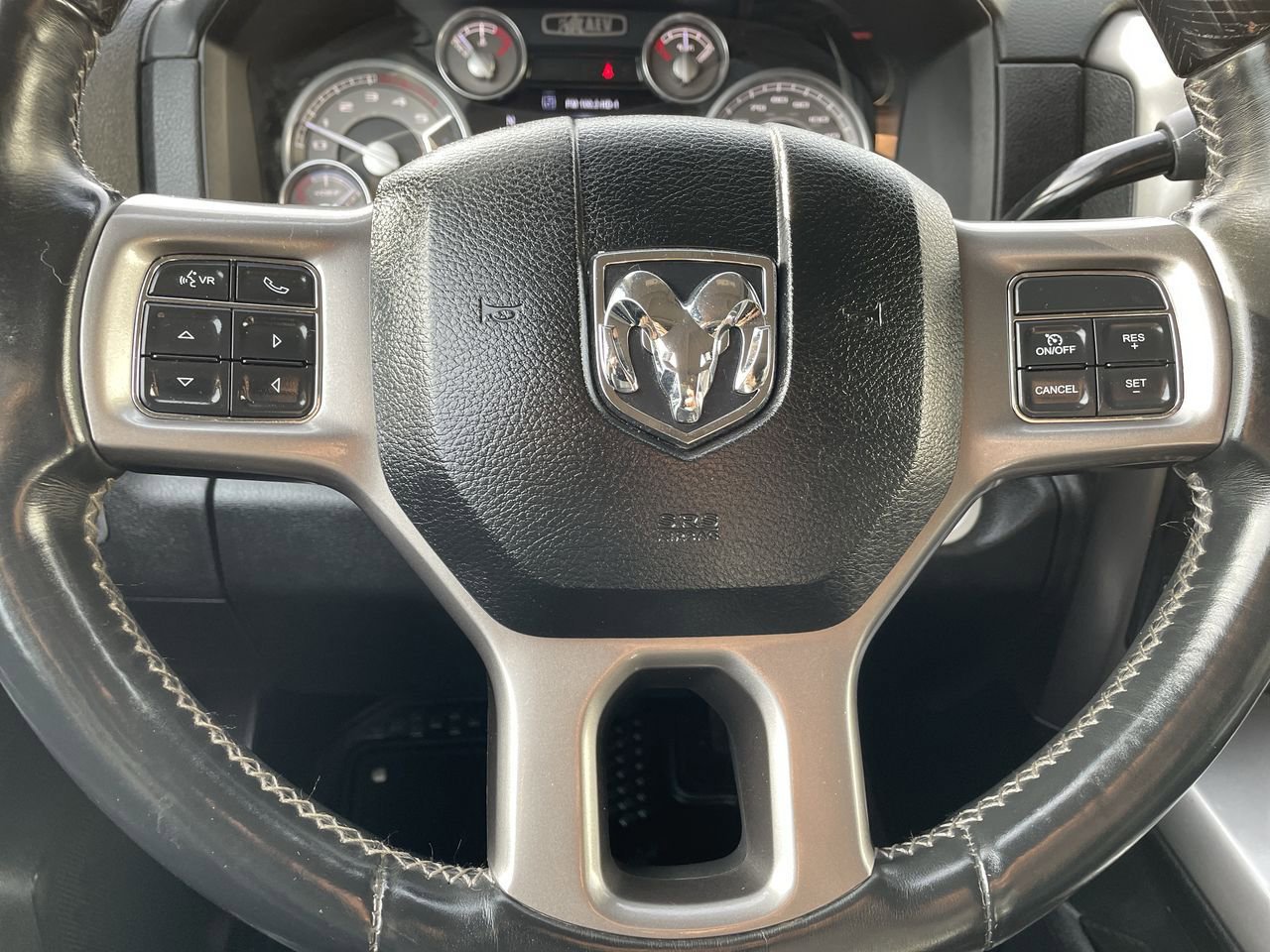 2015 RAM 3500 Longhorn 10