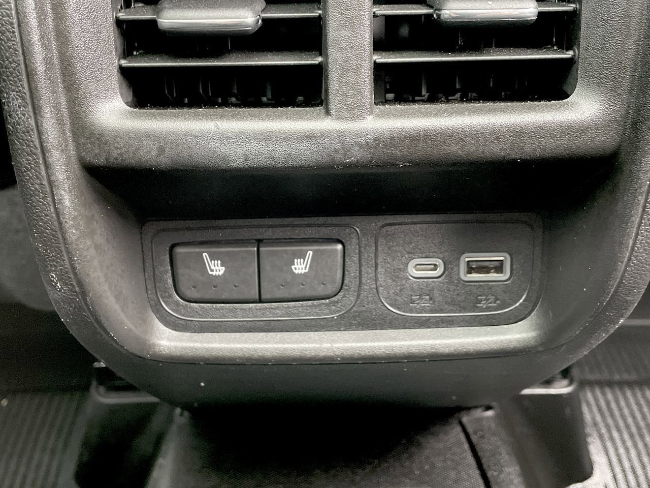 Thumbnail: 2023 Cadillac XT4 - 22