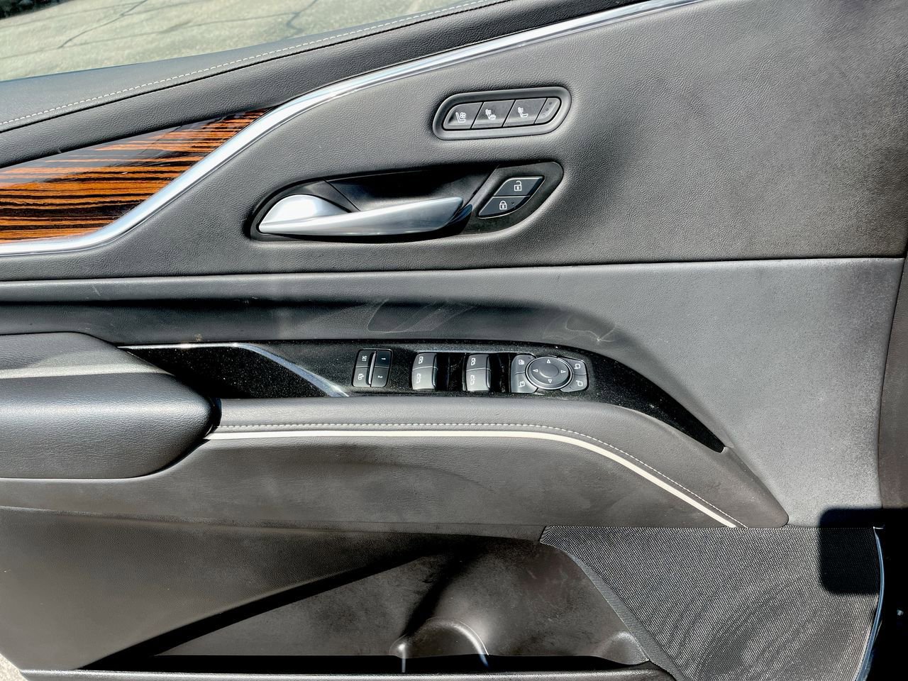 Thumbnail: 2024 Cadillac Escalade - 37