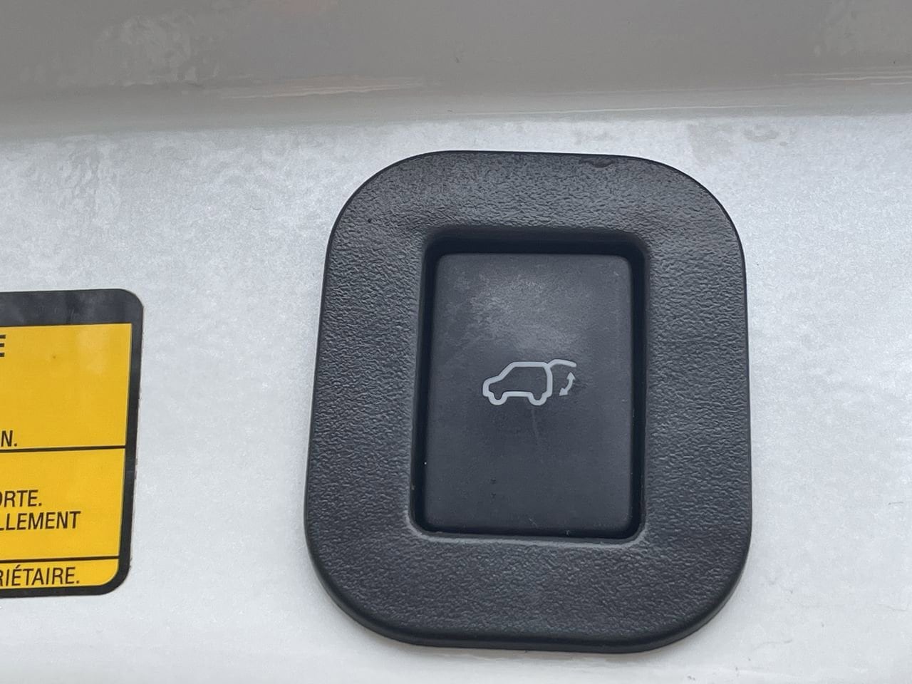 Thumbnail: 2013 Toyota Venza - 18