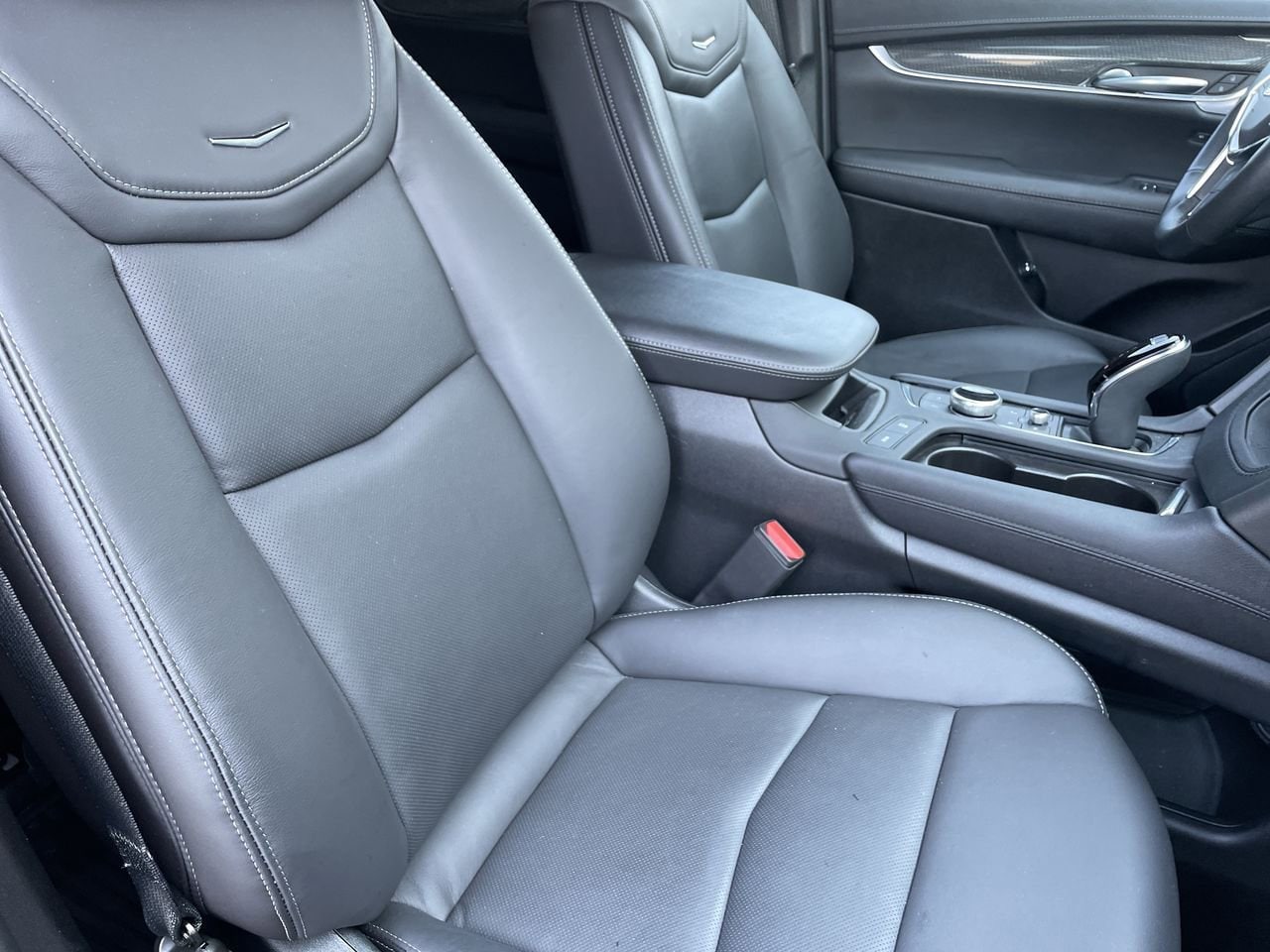 Thumbnail: 2024 Cadillac XT5 - 14