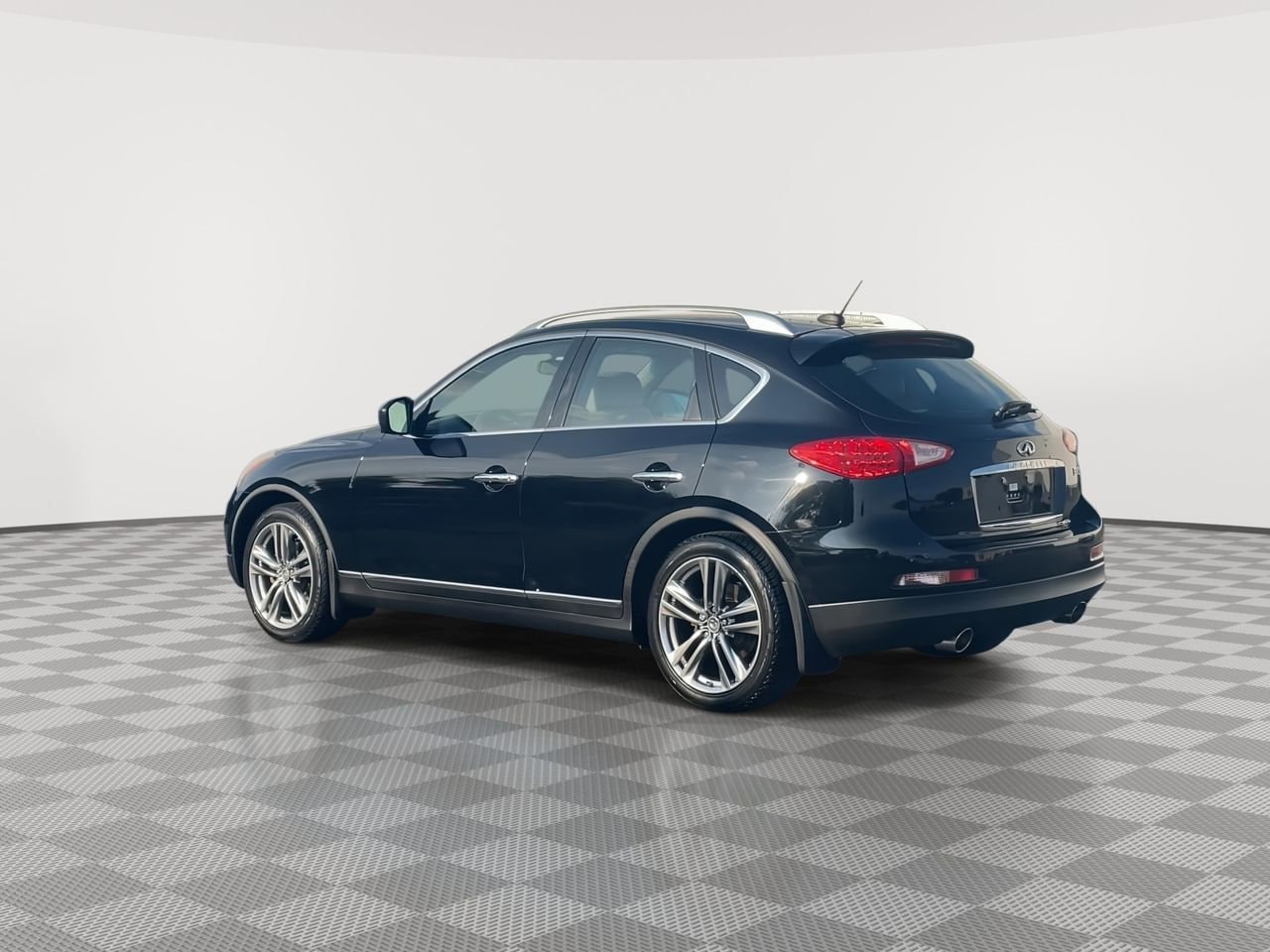 Thumbnail: 2011 INFINITI EX35 - 6