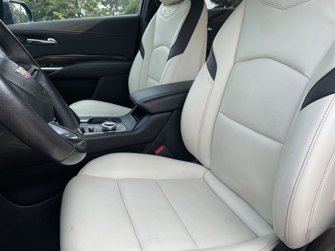Thumbnail: 2019 Cadillac XT4 - 12