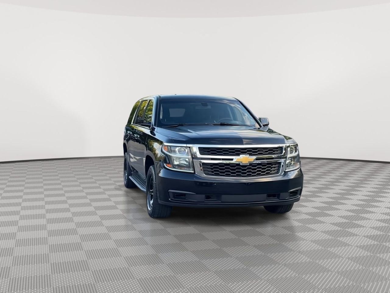 Thumbnail: 2016 Chevrolet Tahoe - 3