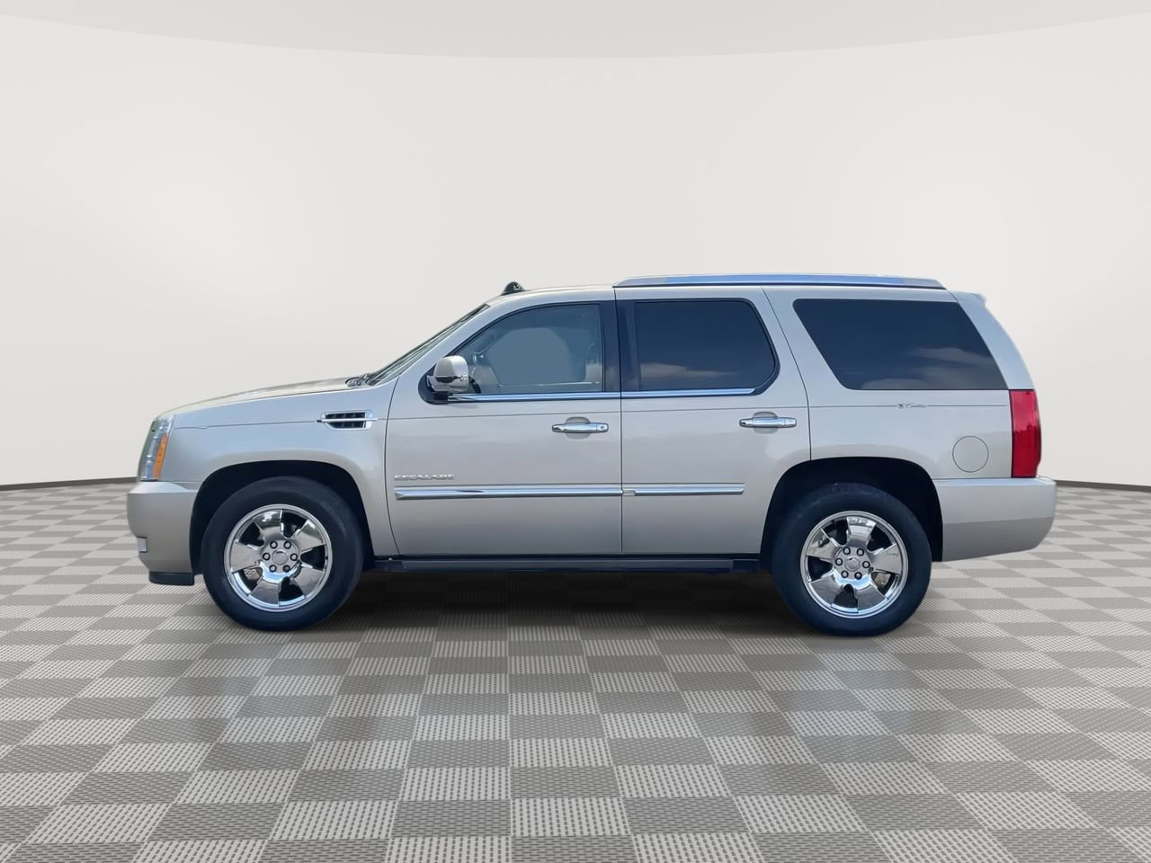 Thumbnail: 2010 Cadillac Escalade - 5