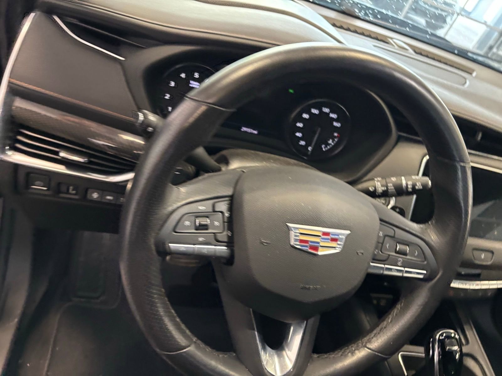 Thumbnail: 2023 Cadillac XT4 - 5