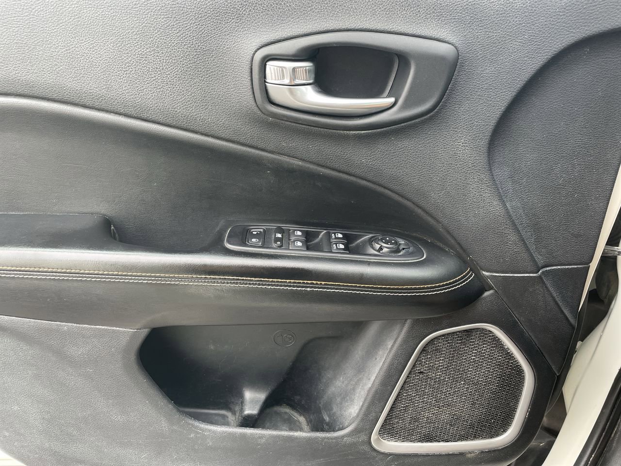 Thumbnail: 2019 Jeep Compass - 30
