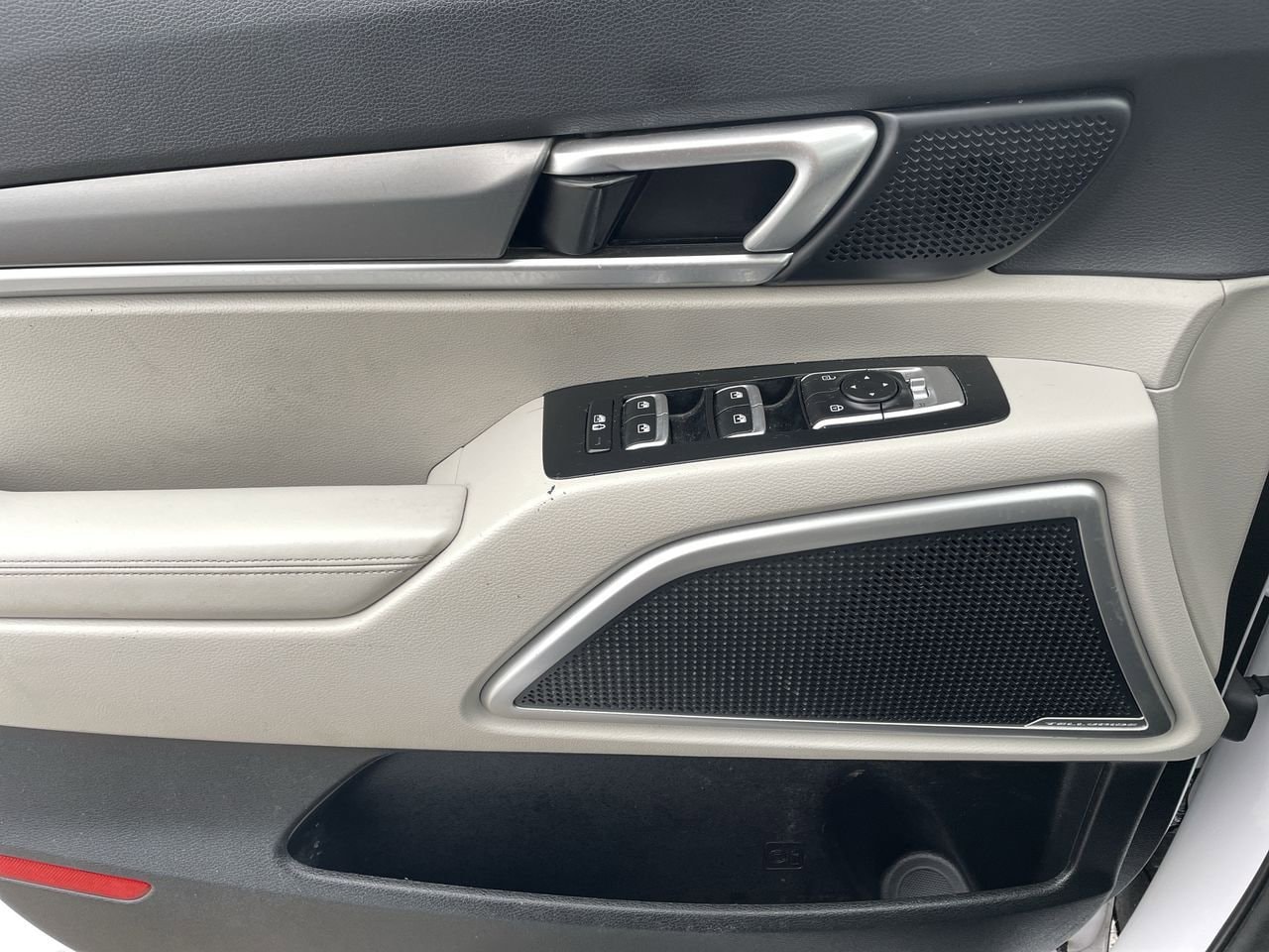 Thumbnail: 2021 Kia Telluride - 33