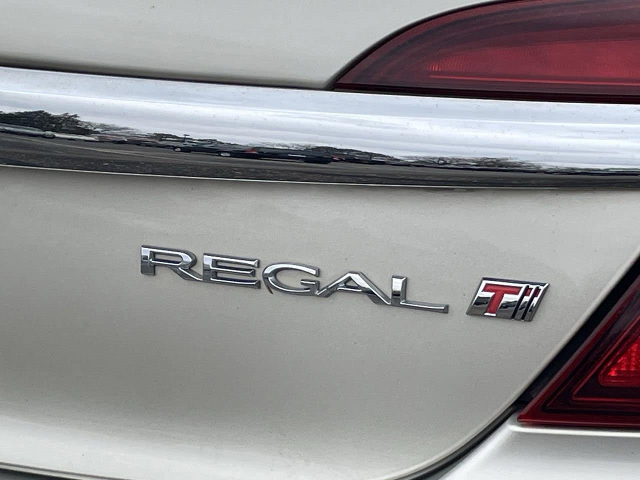 Thumbnail: 2014 Buick Regal - 38