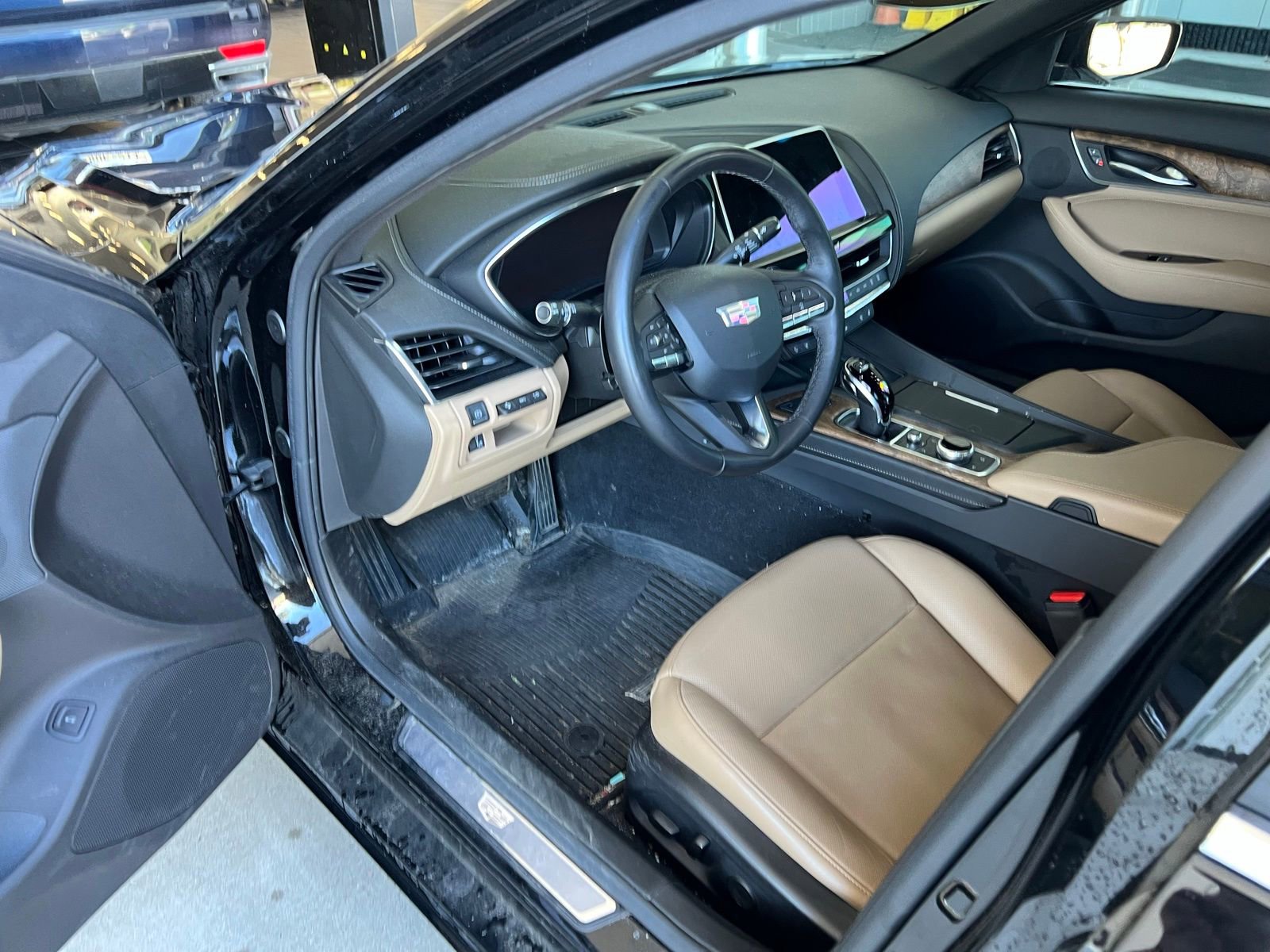 Thumbnail: 2022 Cadillac CT5 - 5