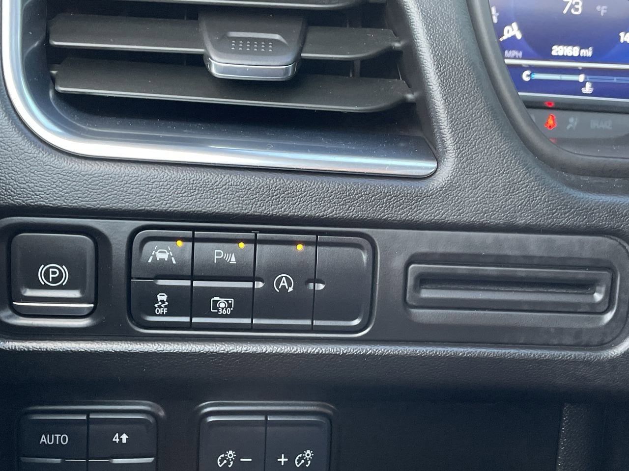 Thumbnail: 2024 Chevrolet Tahoe - 33