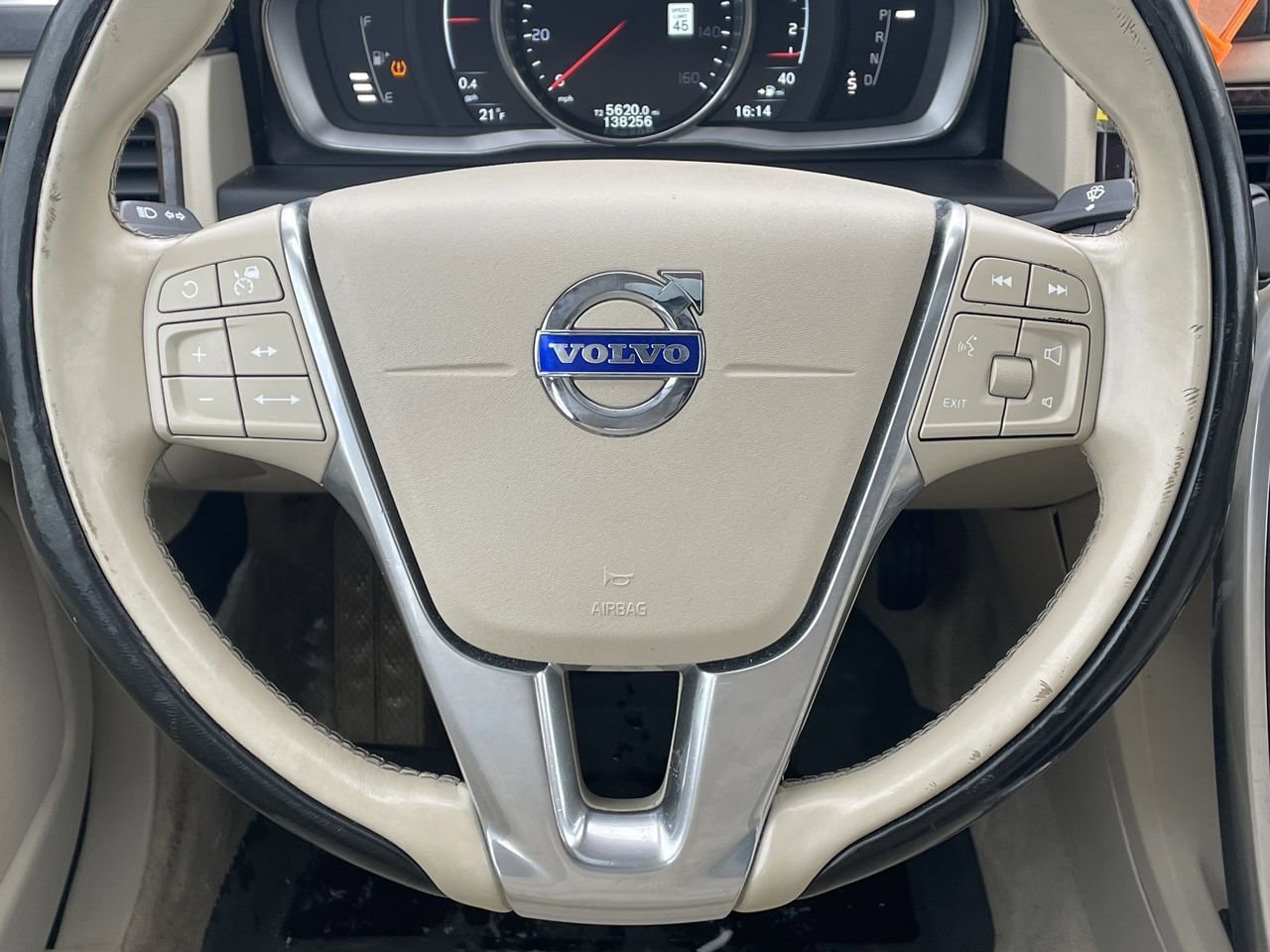 Thumbnail: 2015 Volvo S80 - 10