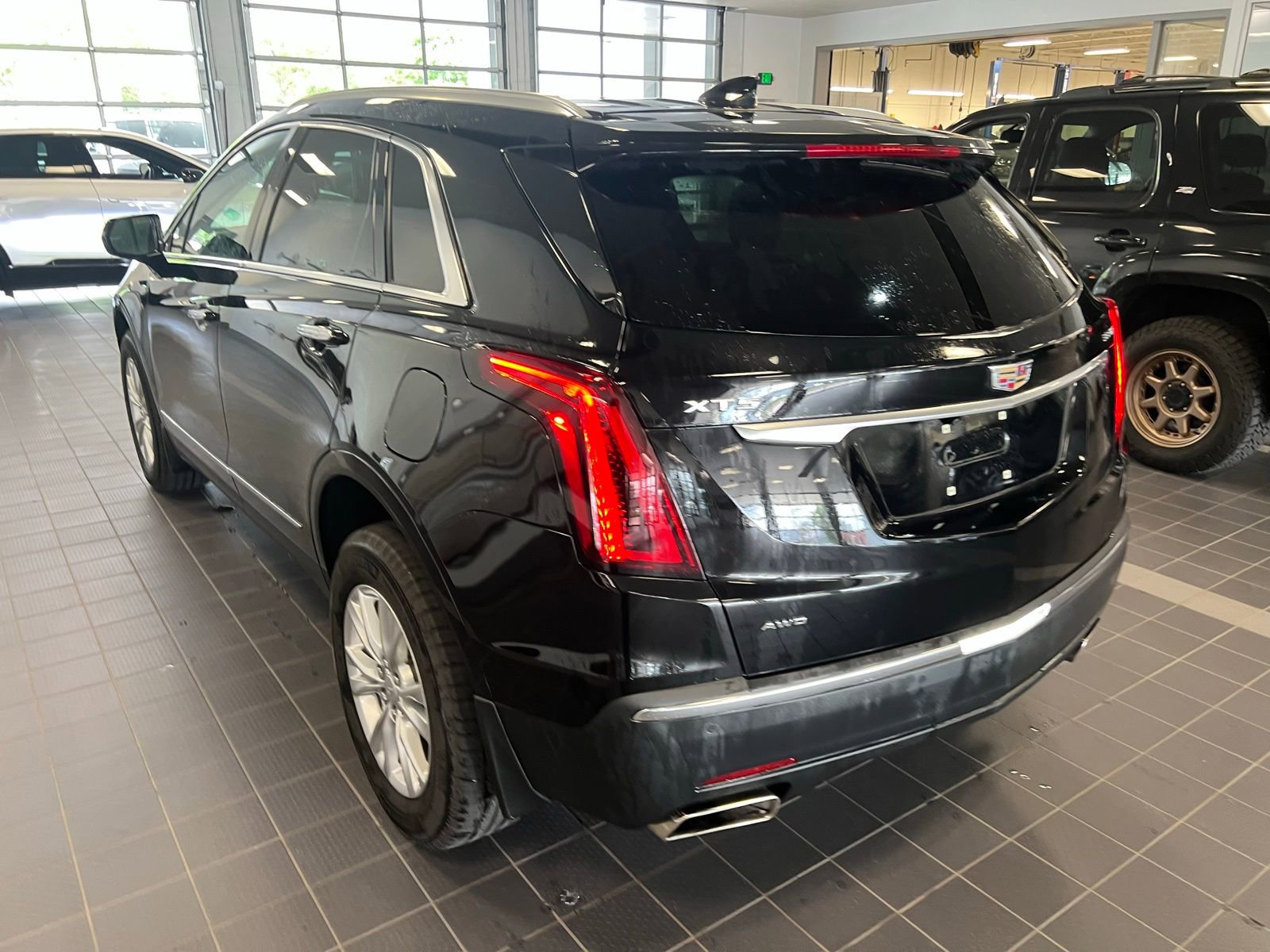 Thumbnail: 2024 Cadillac XT5 - 2