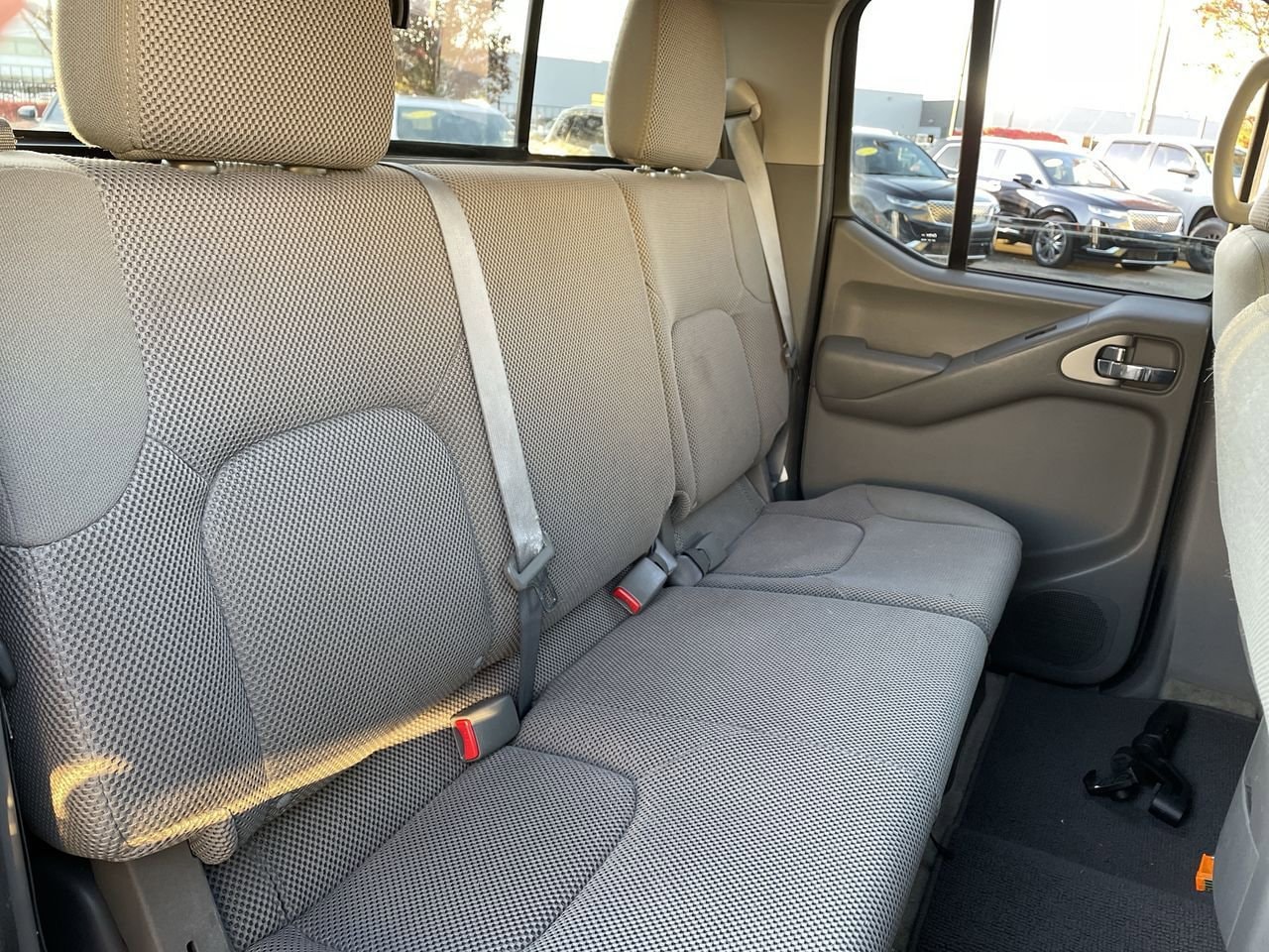 Thumbnail: 2015 Nissan Frontier - 15