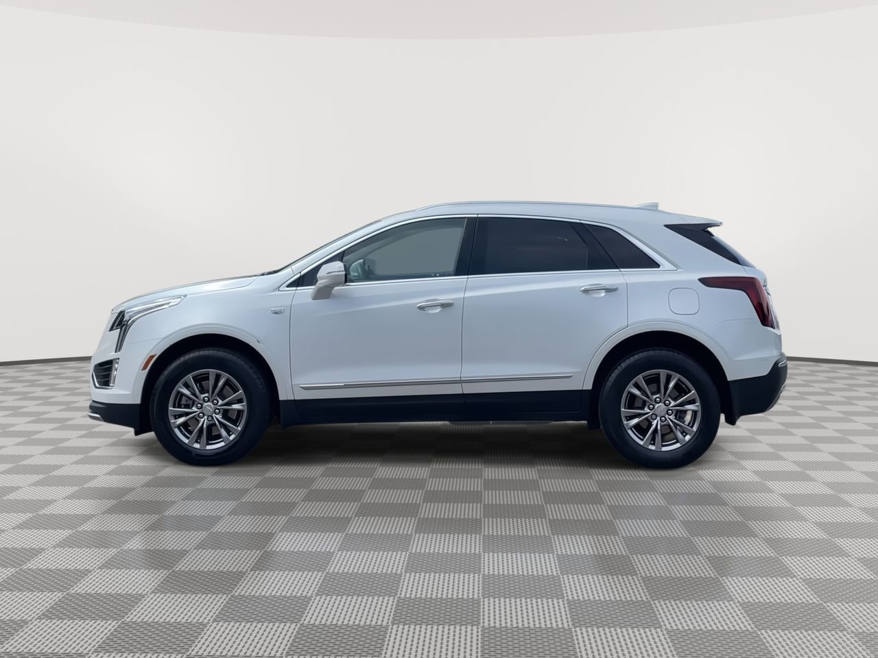 Thumbnail: 2023 Cadillac XT5 - 5