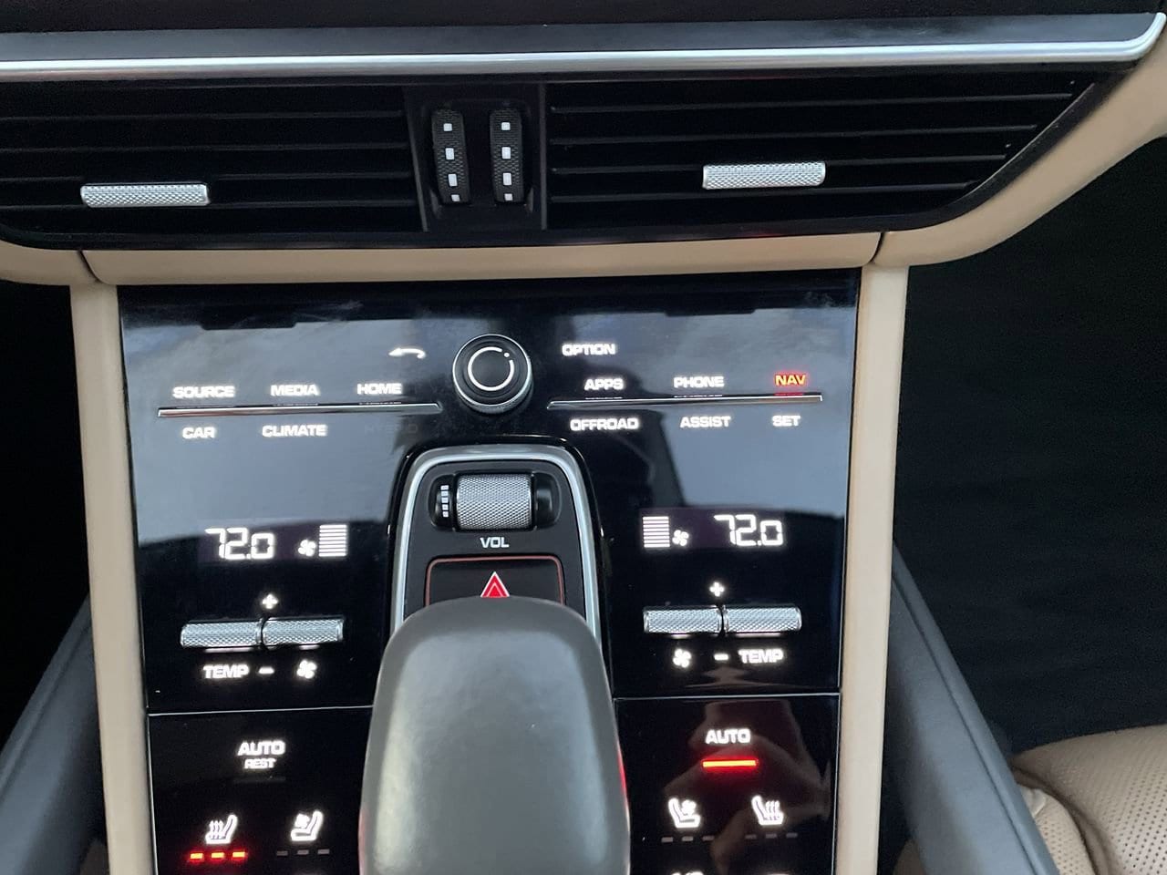 Thumbnail: 2019 Porsche Cayenne - 31