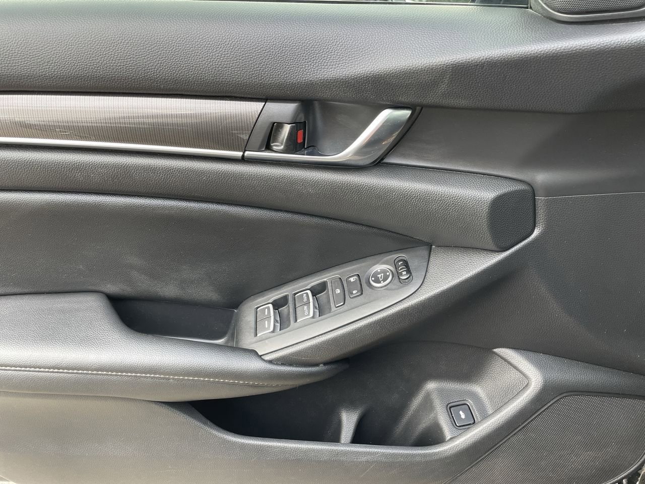 Thumbnail: 2019 Honda Accord - 31