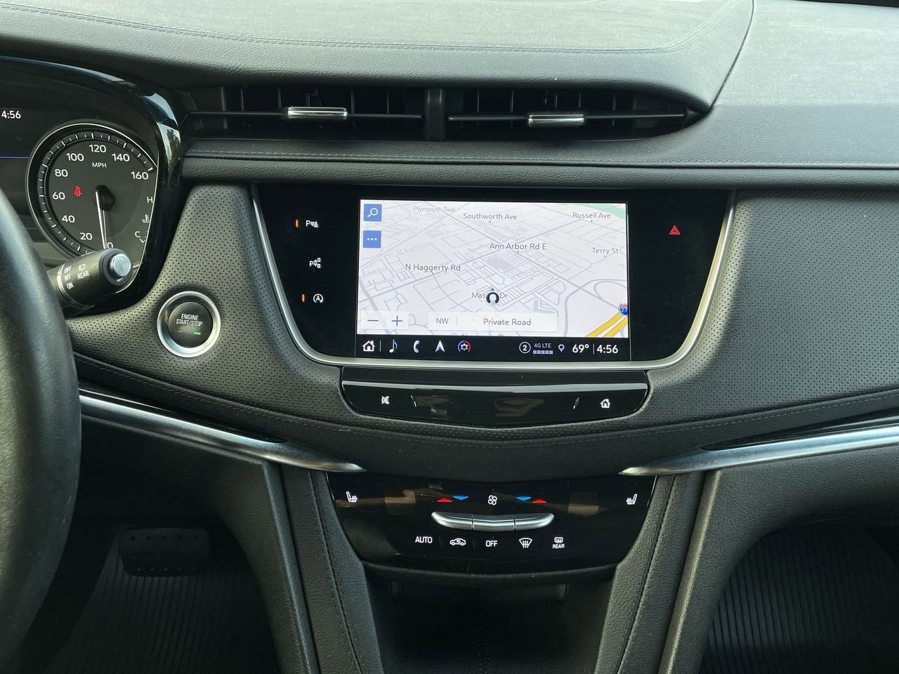 Thumbnail: 2023 Cadillac XT5 - 13