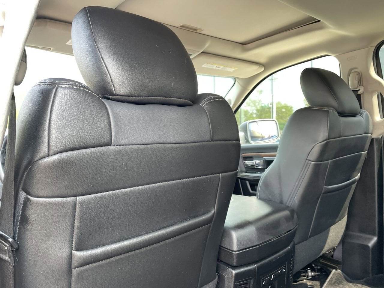 2013 RAM 1500 Laramie 19