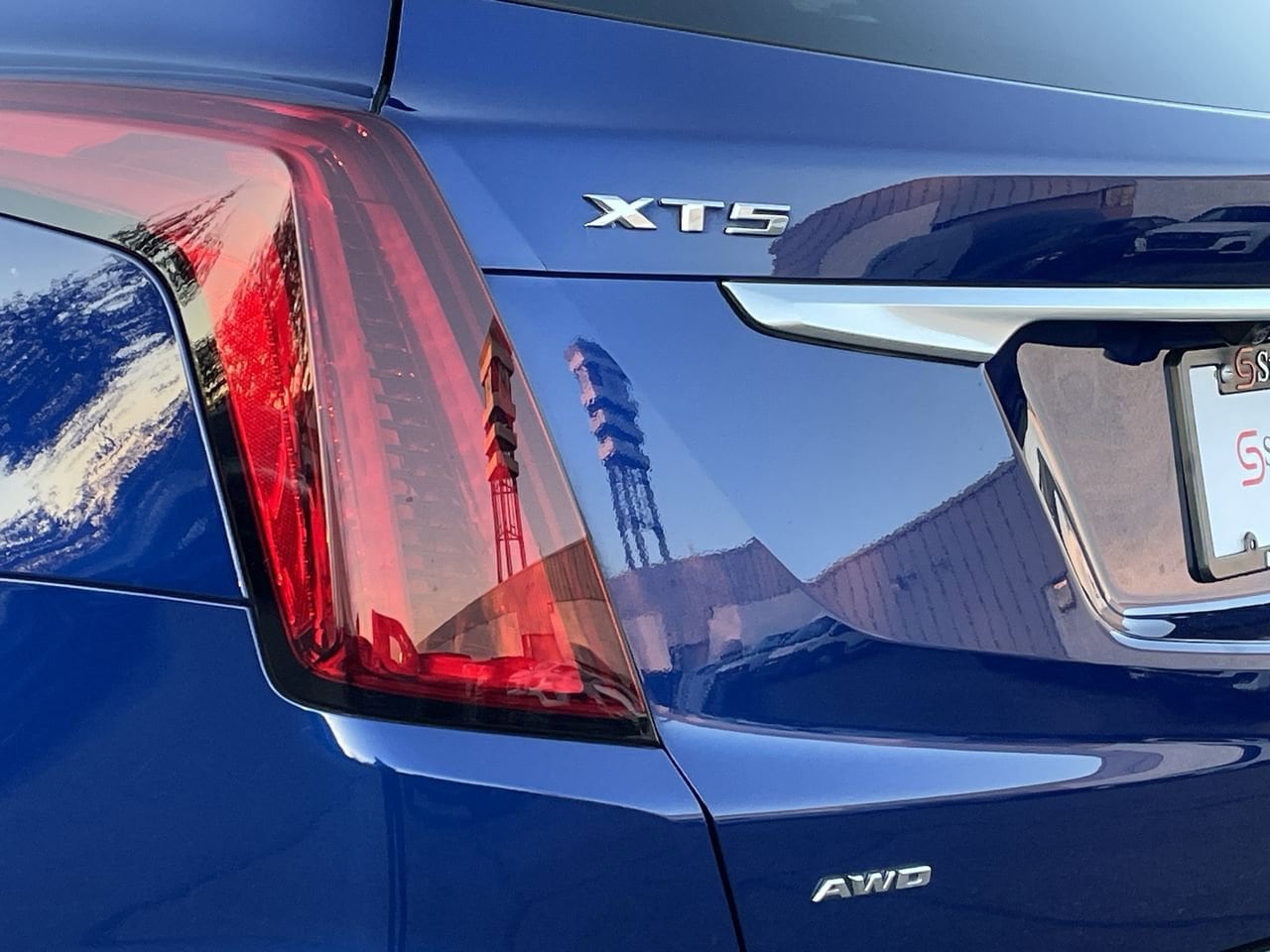 Thumbnail: 2023 Cadillac XT5 - 40