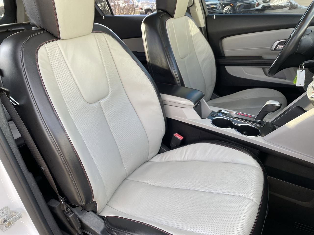 Thumbnail: 2010 GMC Terrain - 14