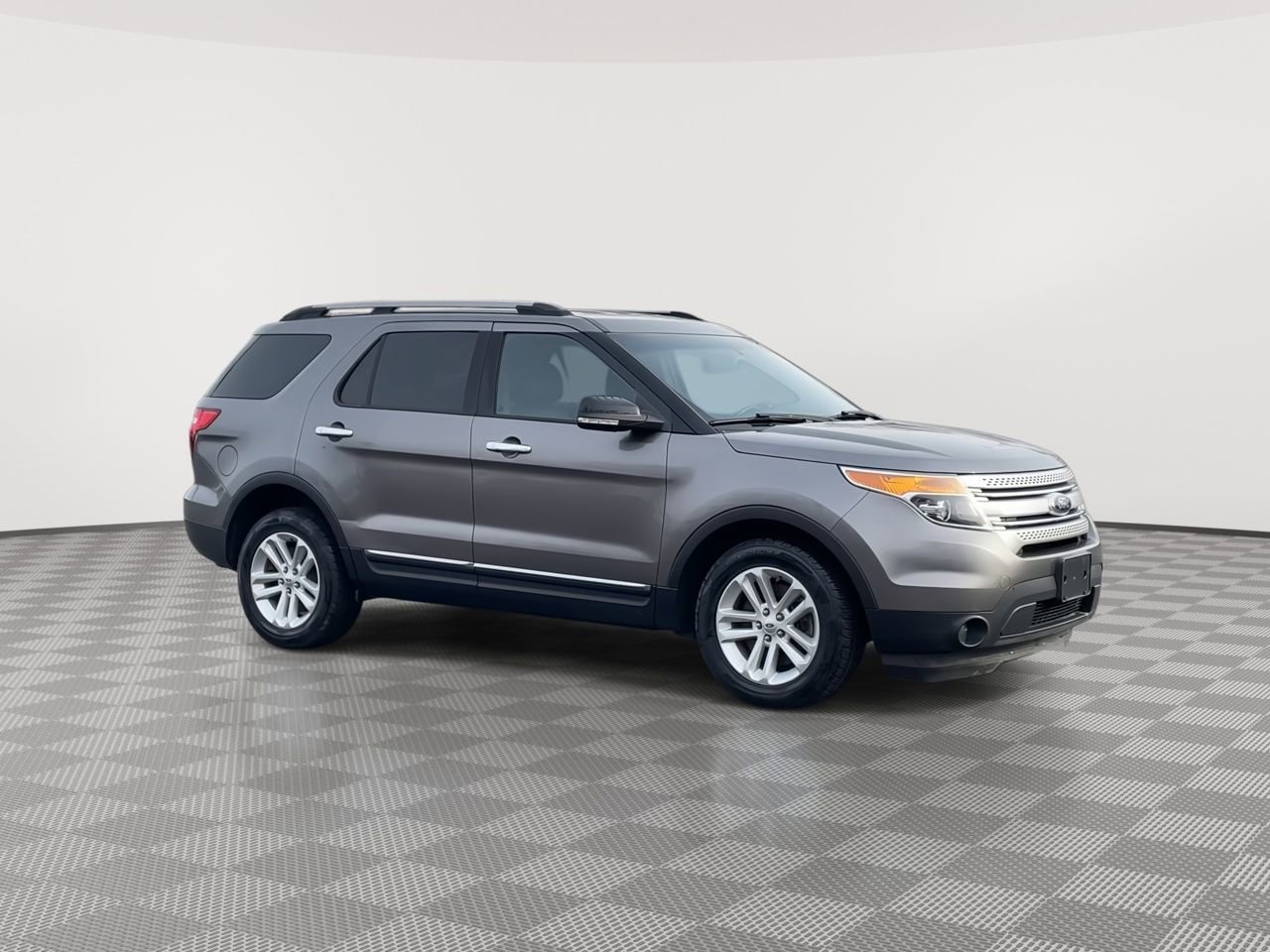 Thumbnail: 2014 Ford Explorer - 2