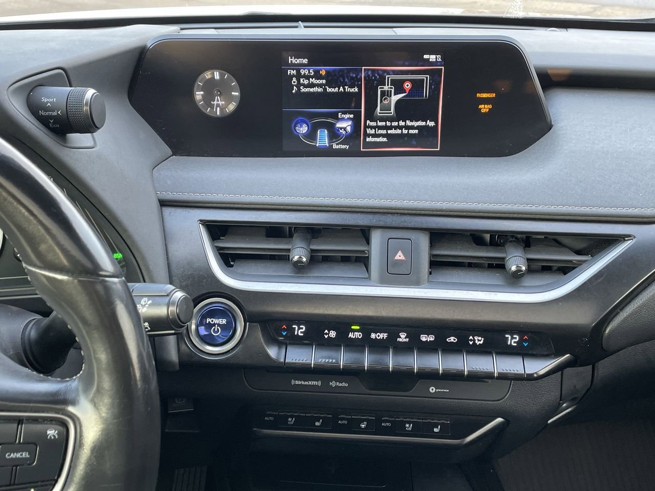 Thumbnail: 2020 Lexus UX - 13