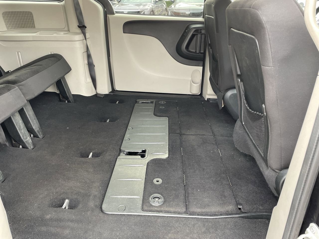 Thumbnail: 2018 Dodge Grand Caravan - 15