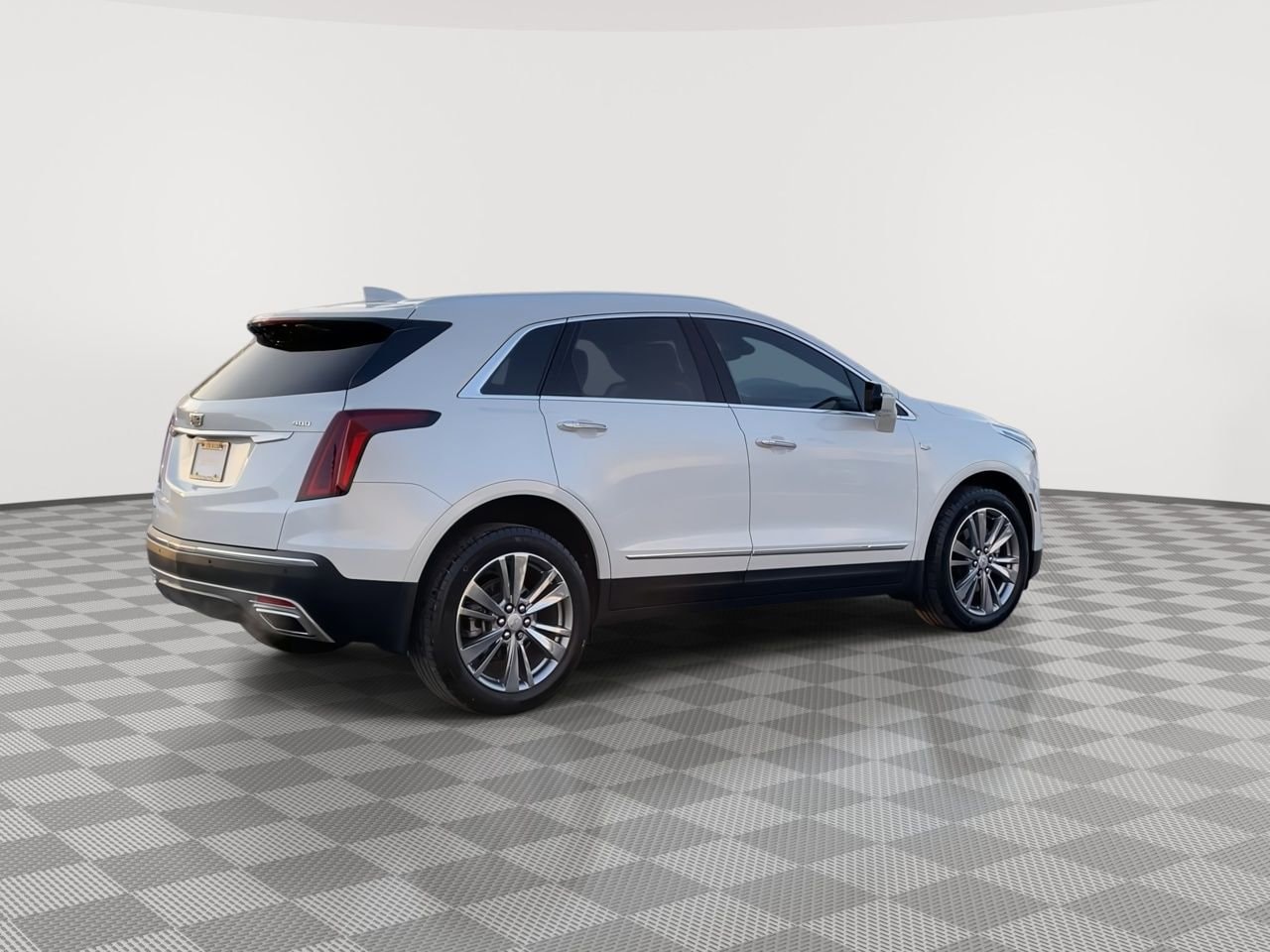 Thumbnail: 2024 Cadillac XT5 - 8