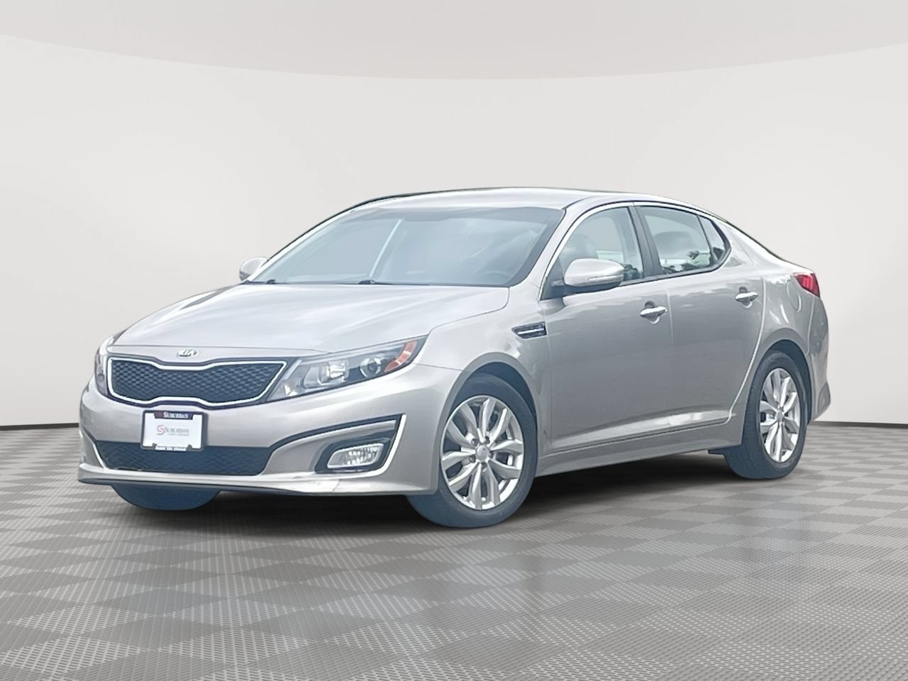 Used 2015 Kia Optima EX with VIN 5XXGN4A75FG417933 for sale in Plymouth, MI