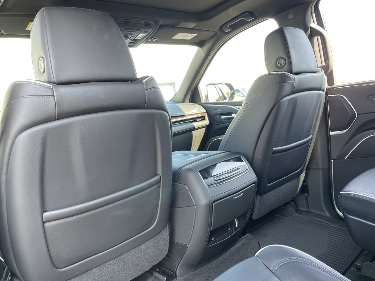 Thumbnail: 2022 Cadillac Escalade - 21