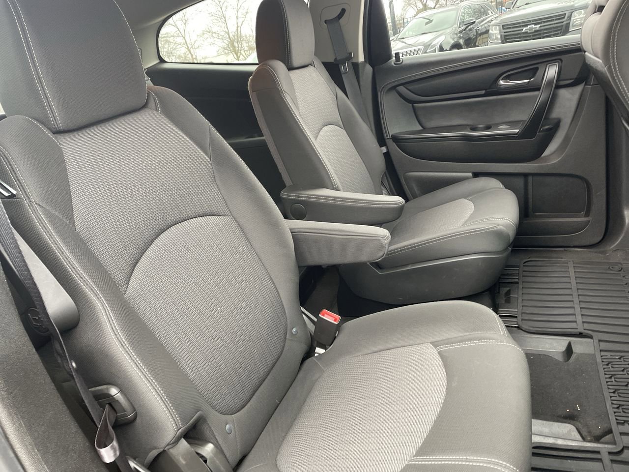 Thumbnail: 2013 Chevrolet Traverse - 15