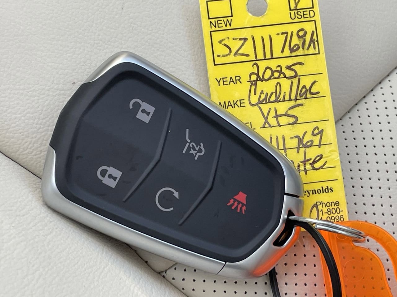 Thumbnail: 2025 Cadillac XT5 - 33