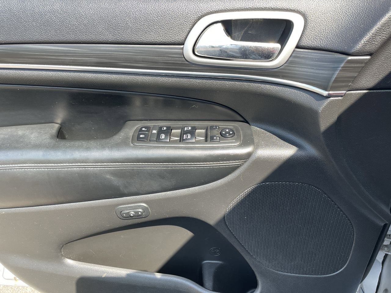 Thumbnail: 2019 Jeep Grand Cherokee - 33